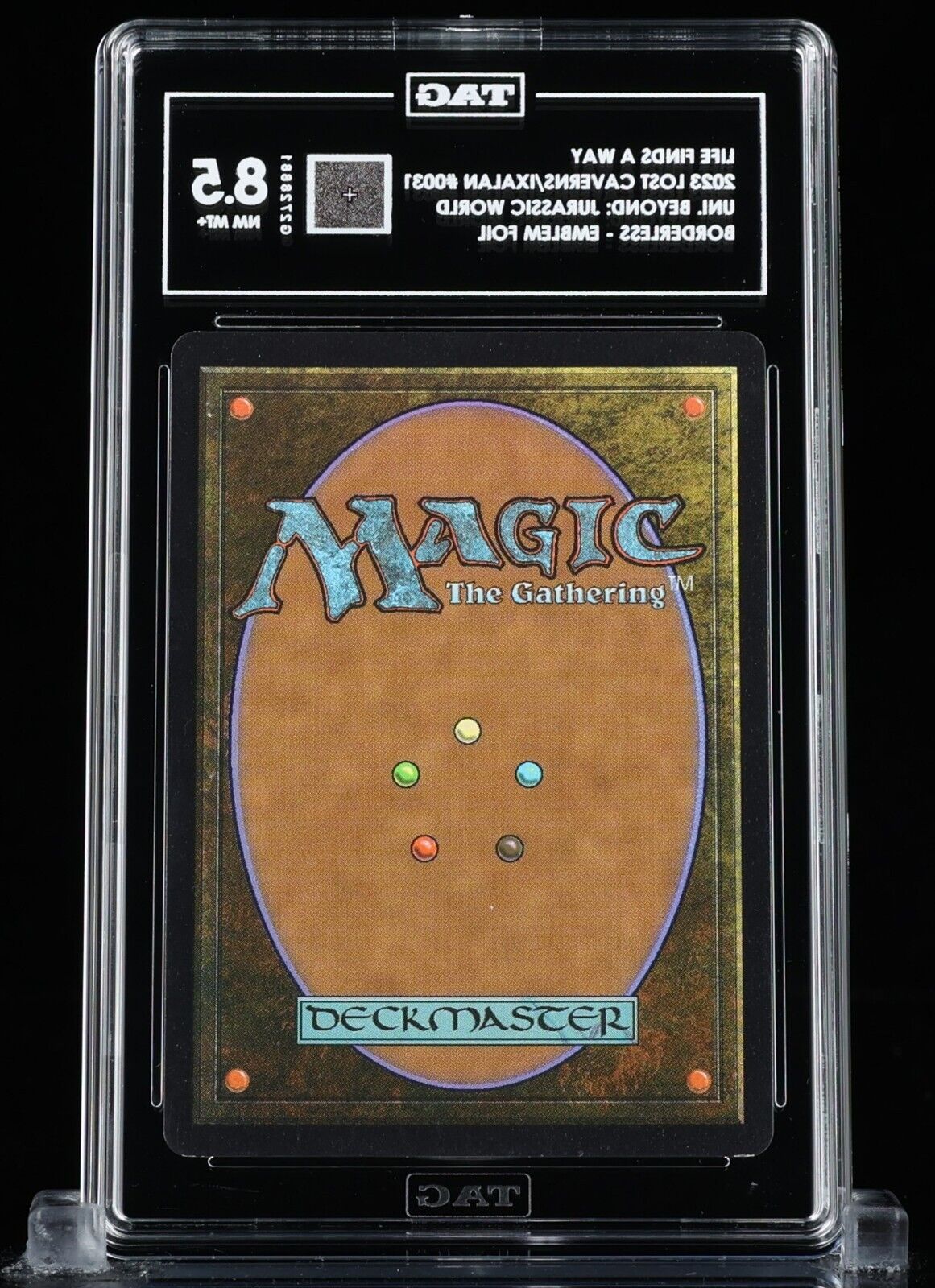 MTG LIFE FINDS A WAY Jurassic World Borderless-Emblem Foil #0031 TAG 8.5